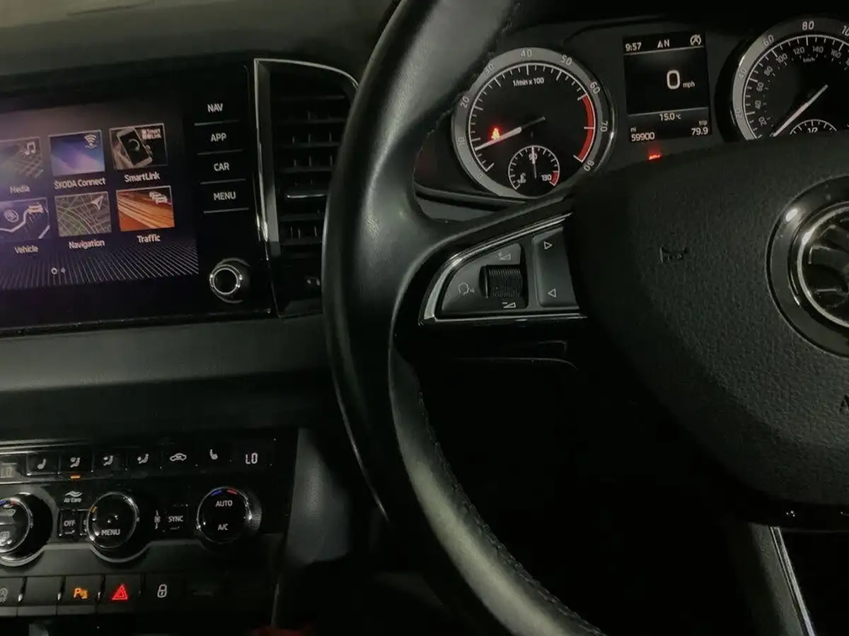 2019-skoda-karoq-15-tsi-se-l-big-18