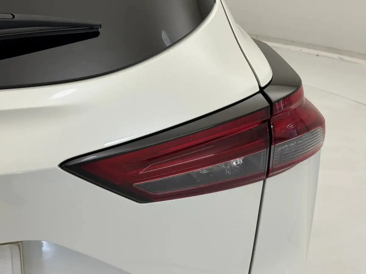2023-nissan-qashqai-13-dig-t-tekna-140ps-mild-hybrid-big-34