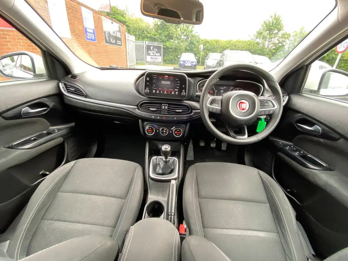 2019-fiat-tipo-16multijet-ii-lounge-ss-station-wagon-big-8