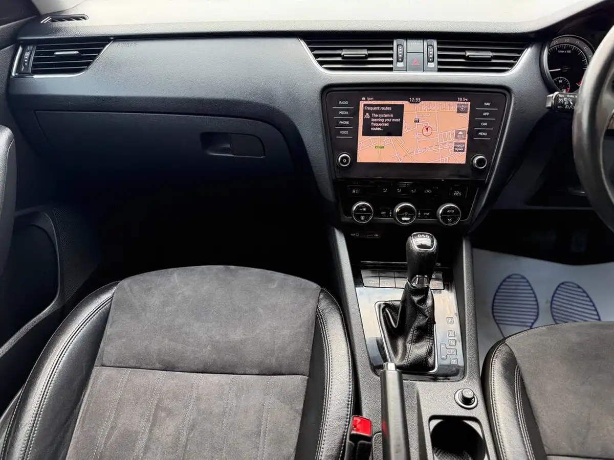 2017-skoda-octavia-16tdi-se-l-115ps-hatchback-1596cc-dsg-big-52