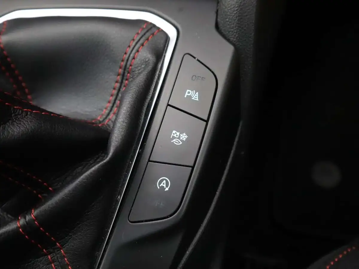 2022-ford-focus-10t-st-line-style-125ps-hatchback-big-33