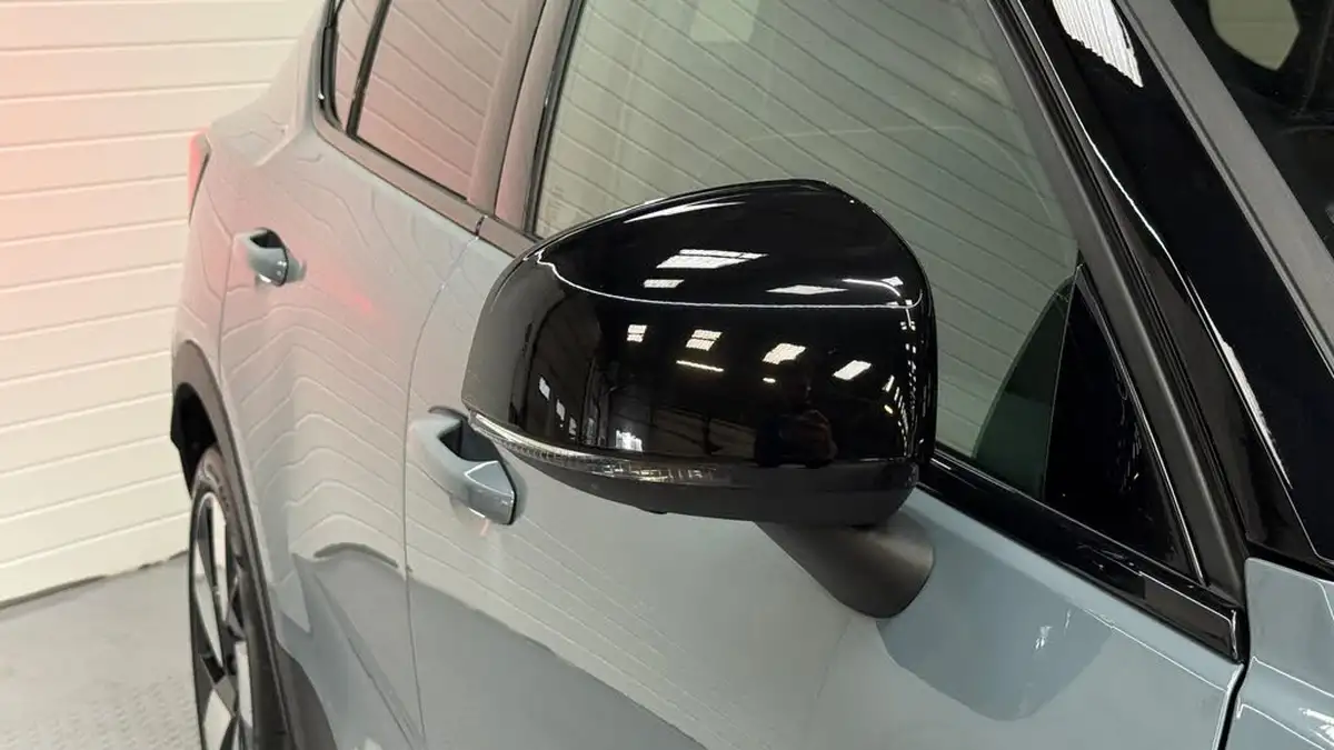2022-volvo-c40-e-twin-recharge-pro-big-15
