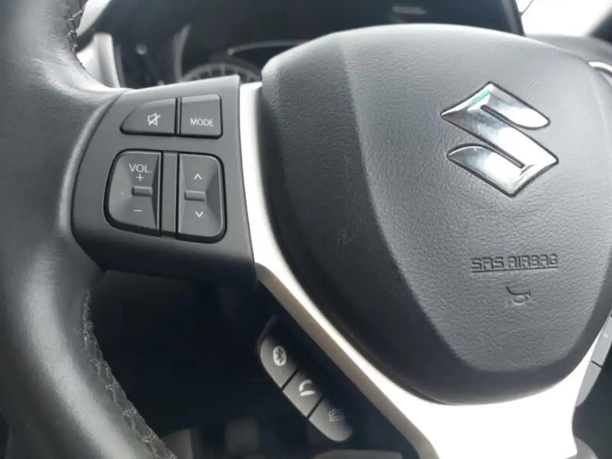 2022-suzuki-vitara-14-boosterjet-sz-t-big-14