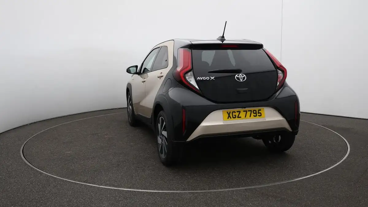 2022-toyota-aygo-x-10-vvt-i-edge-cvt-big-57