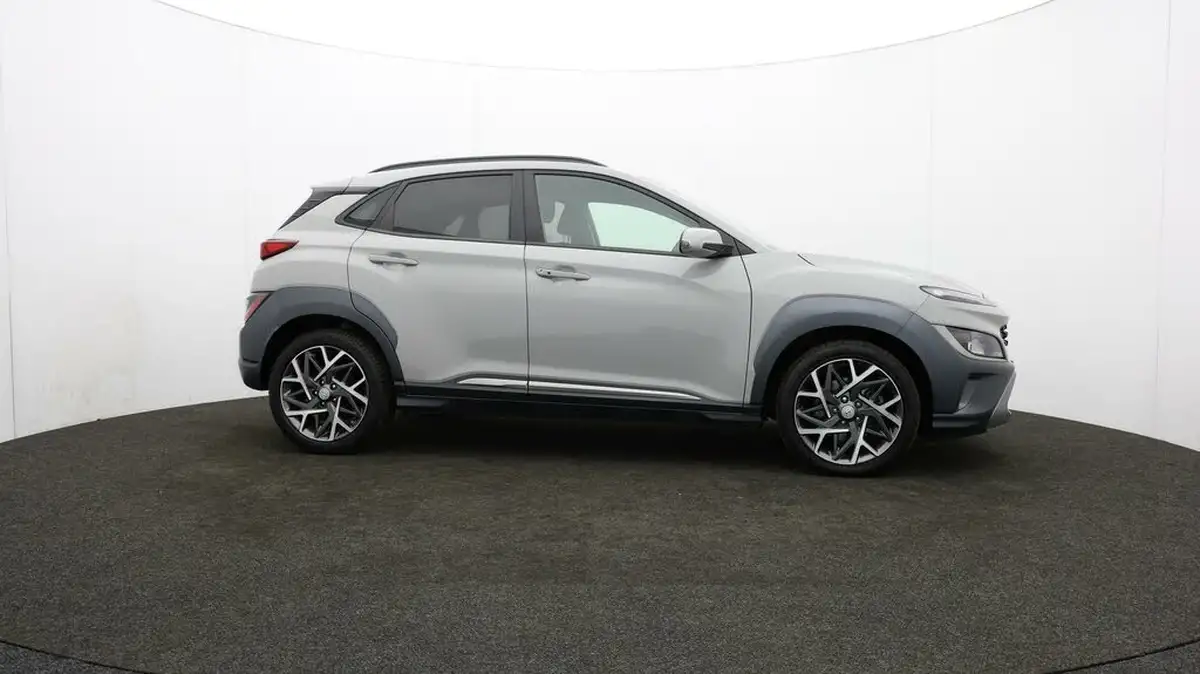 2023-hyundai-kona-16-gdi-premium-big-43