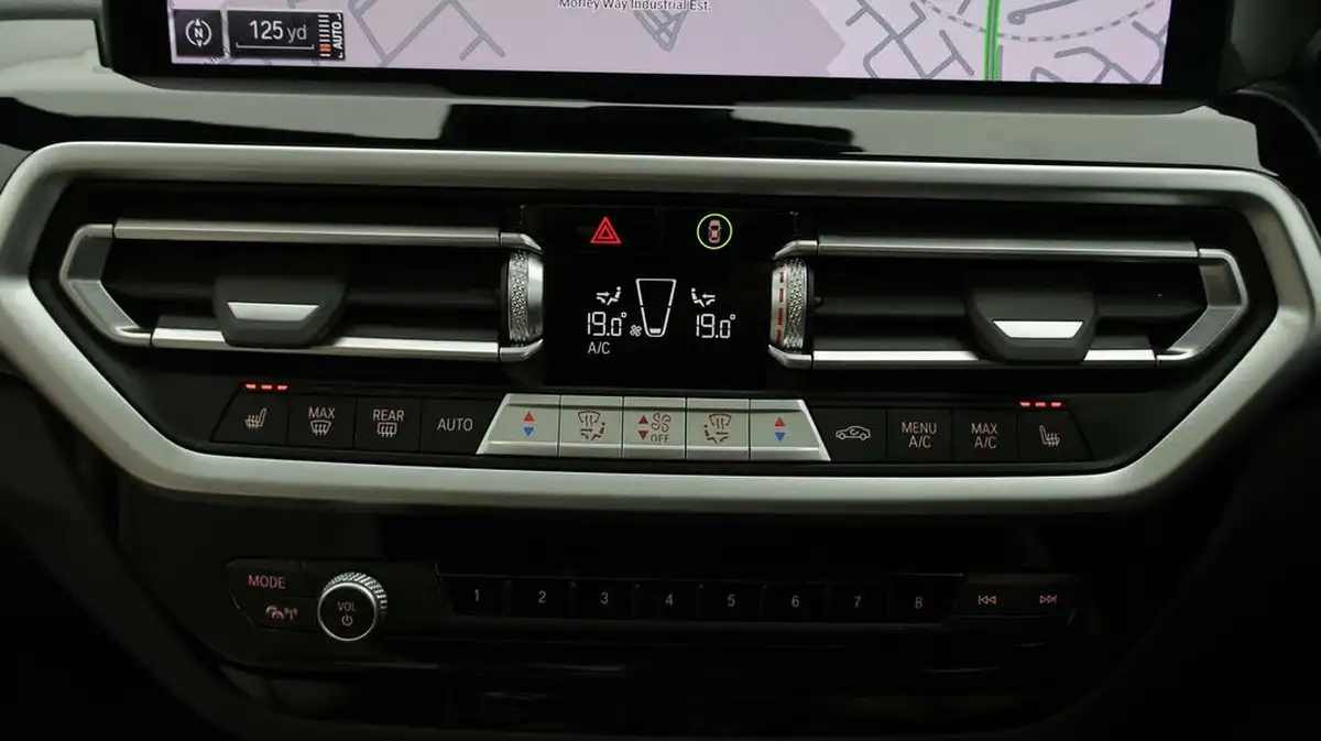 2022-bmw-ix3-e-m-sport-big-12