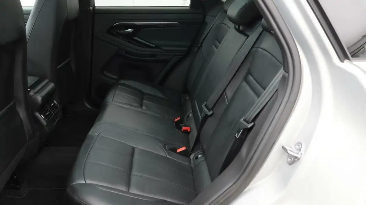 2022-land-rover-range-rover-evoque-20-d200-r-dynamic-s-big-16