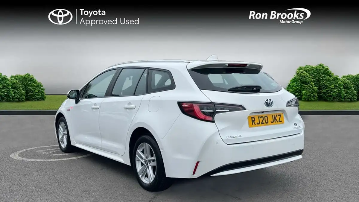 2020-toyota-corolla-18-vvt-i-icon-tech-spare-wheel-touring-sports-5d-big-3