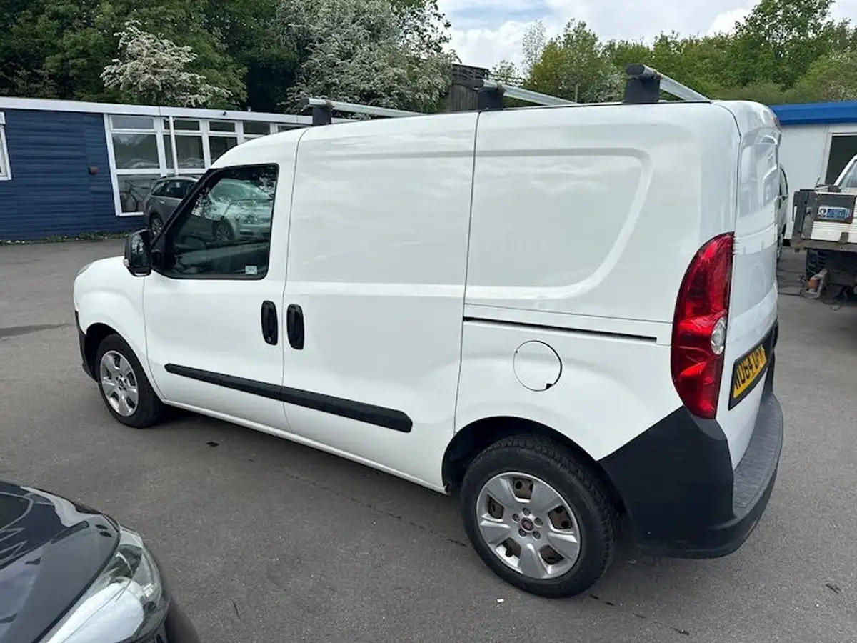 2015-fiat-doblo-cargo-13td-v-l1-panel-van-big-6