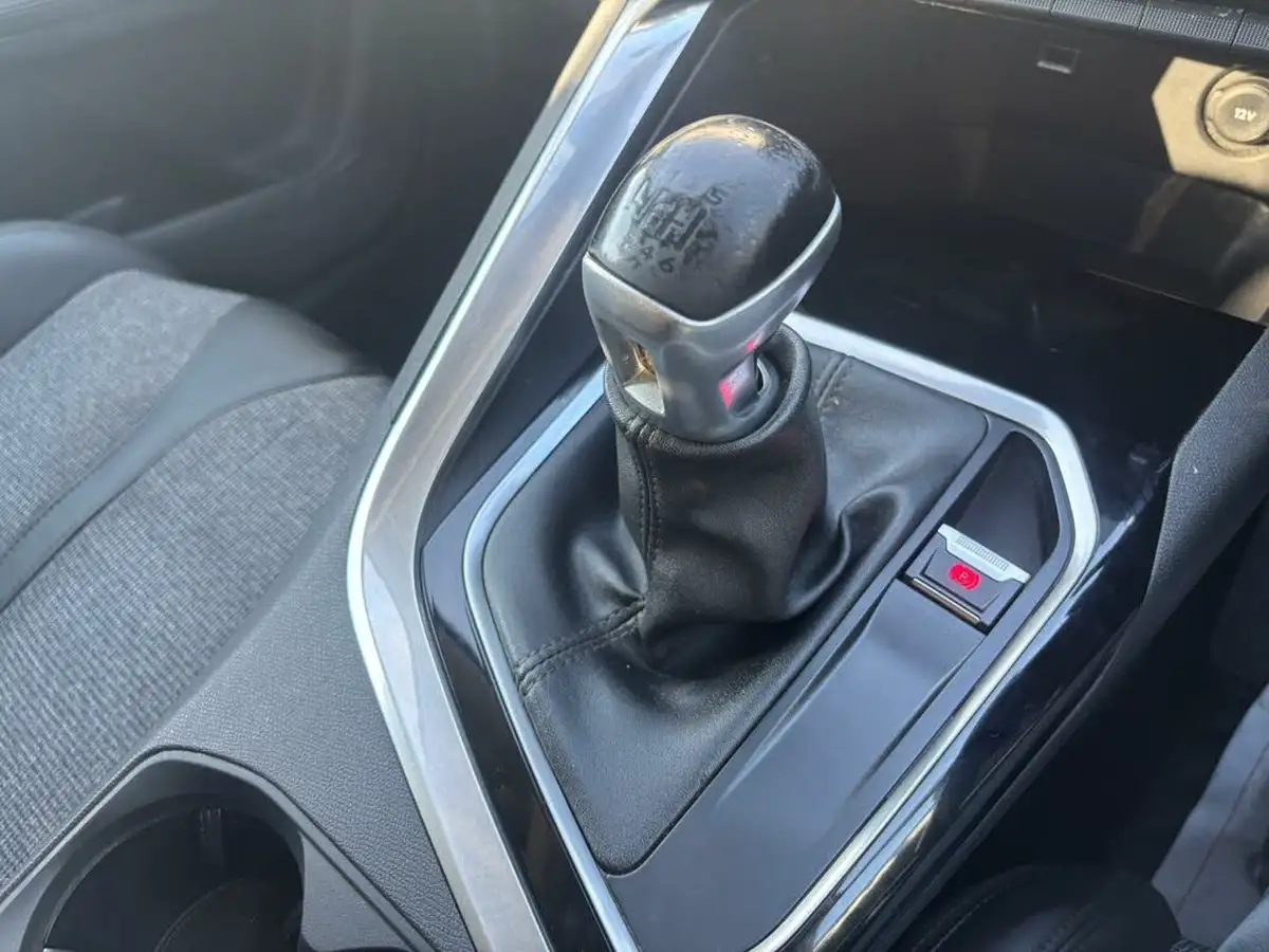 2020-peugeot-3008-suv-15-bluehdi-allure-big-42