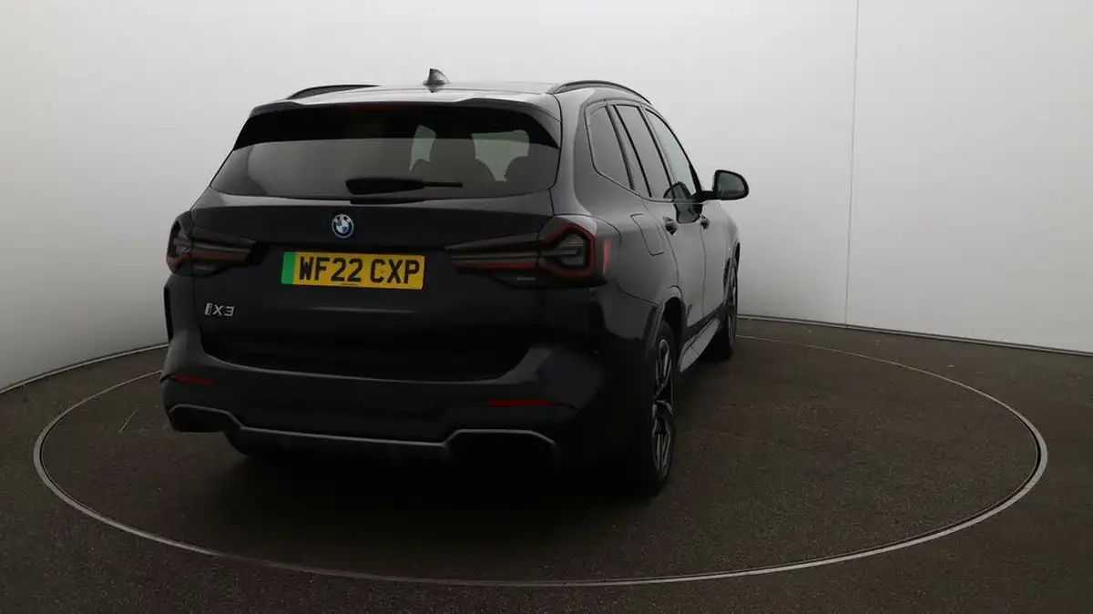 2022-bmw-ix3-e-m-sport-big-57