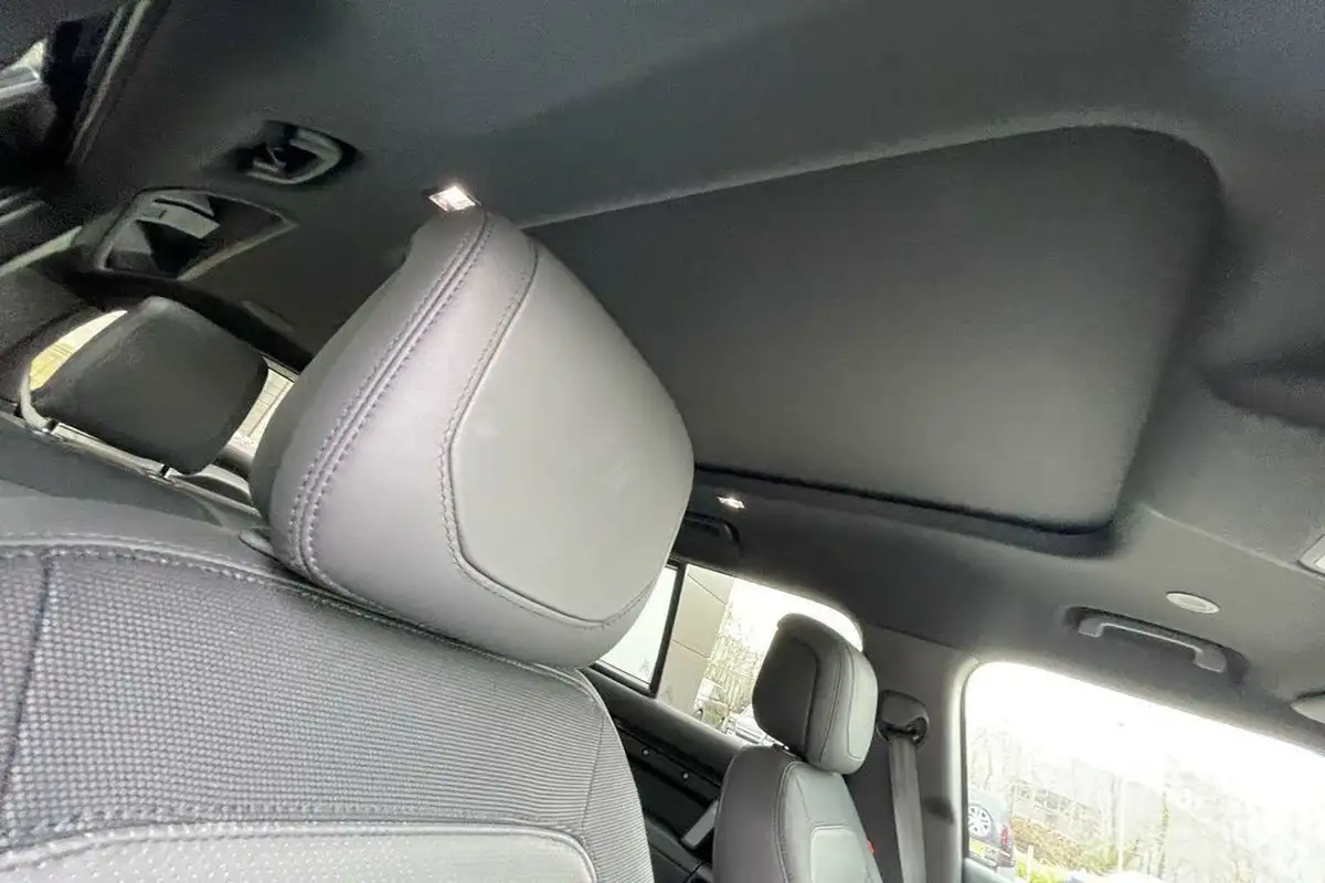 2023-land-rover-110-defender-30-d300-x-dynamic-hse-big-38