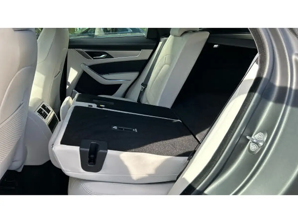 2023-jaguar-f-pace-20-d200-r-dynamic-s-big-35