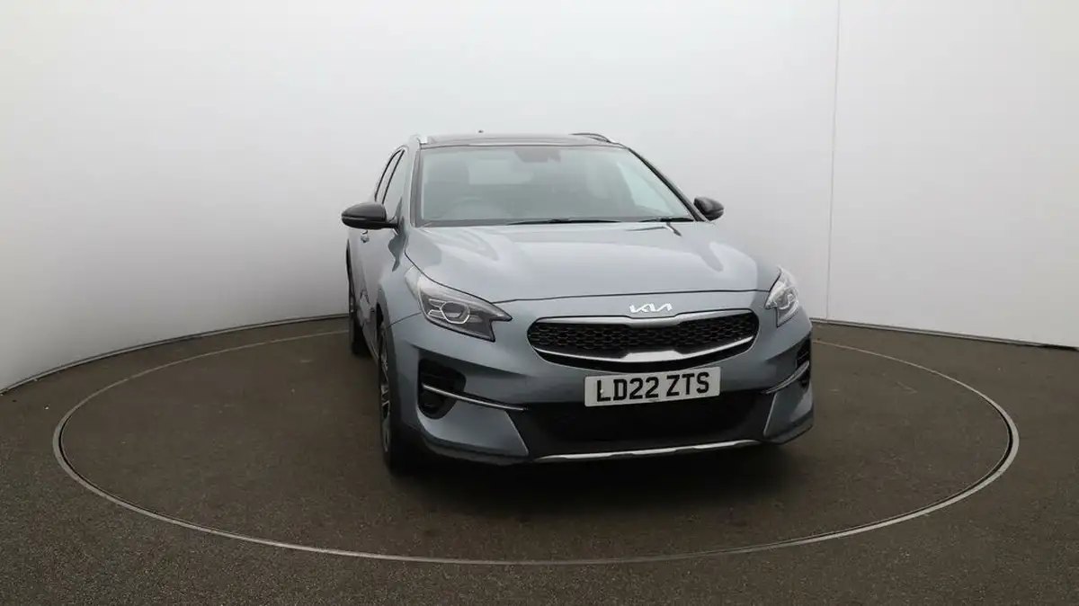 2022-kia-xceed-15-t-gdi-4-big-34