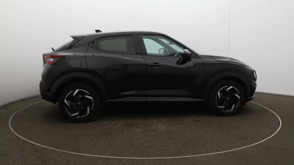 2023-nissan-juke-10-dig-t-n-connecta-big-8