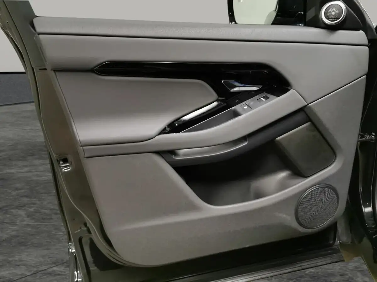 2024-land-rover-range-rover-evoque-15-p270e-dynamic-se-big-27
