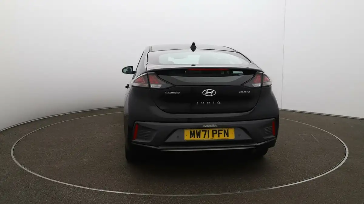 2021-hyundai-ioniq-e-premium-electric-100kw-big-6