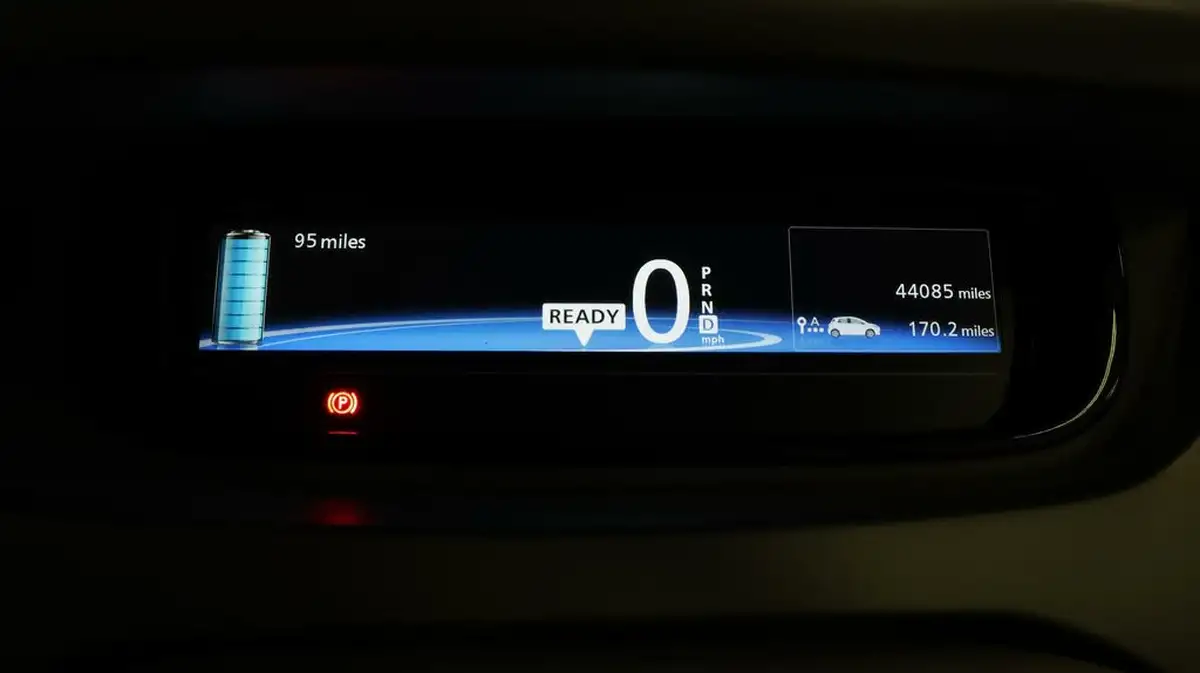 2018-renault-zoe-e-i-signature-nav-110ps-nav-r110ze40-big-10