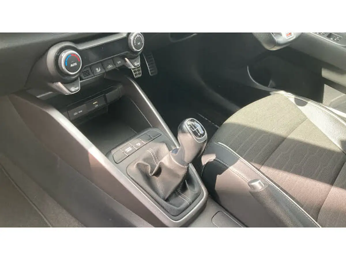 2021-kia-stonic-10-t-gdi-gt-line-big-12
