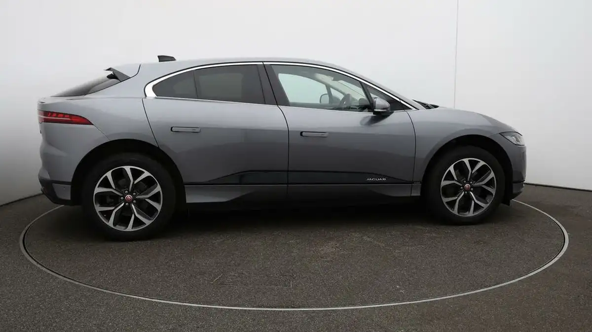2021-jaguar-i-pace-ev400-hse-big-8