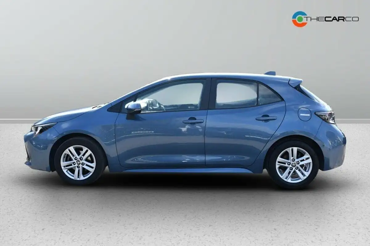 2022-toyota-corolla-18-vvt-i-icon-tech-trk-hatchback-5d-big-4