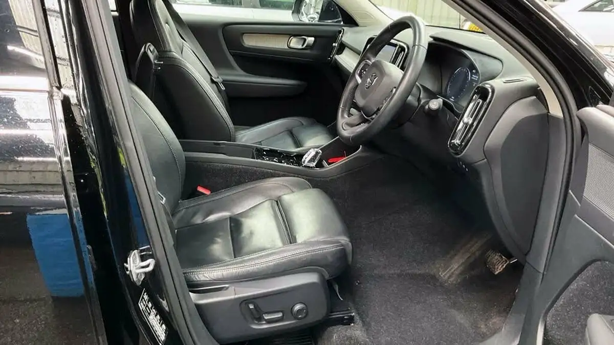 2020-volvo-xc40-15-t5-inscription-pro-twin-engine-big-6