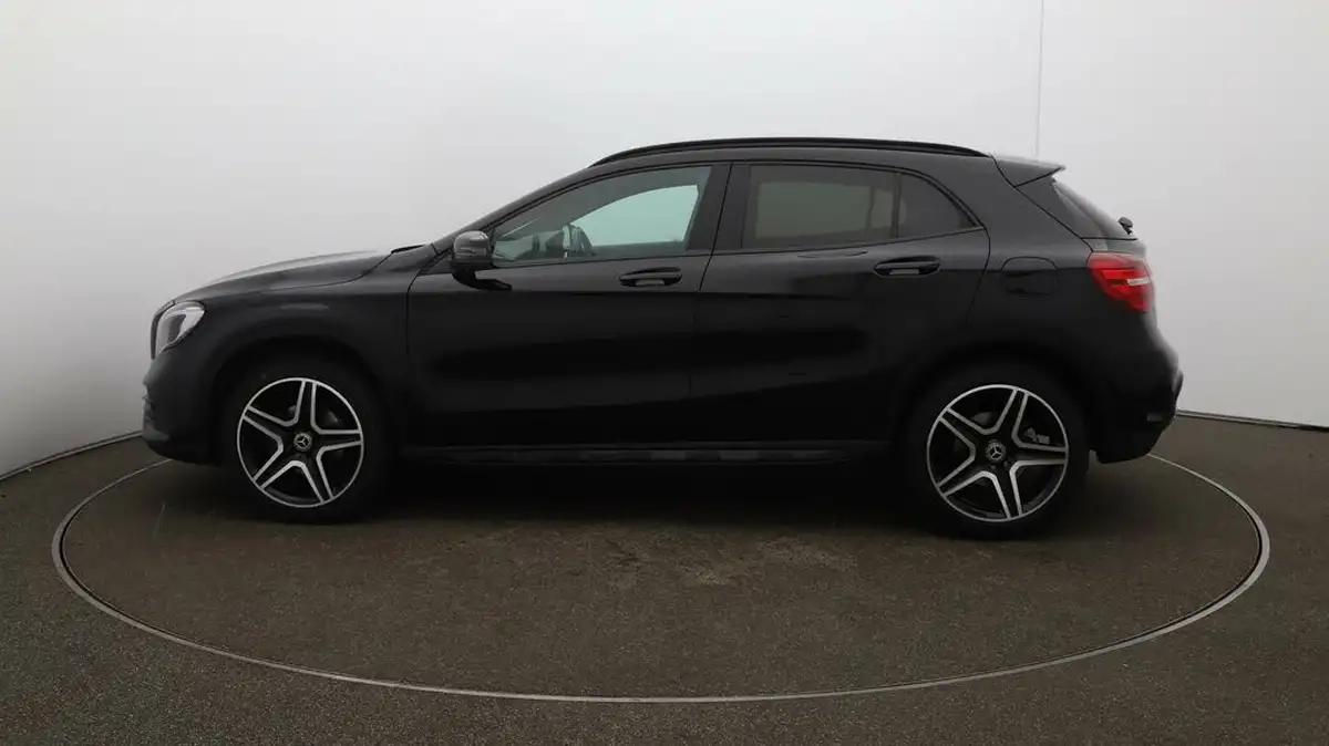 2020-mercedes-benz-gla-class-16-gla-180-amg-line-edition-7g-dct-big-56