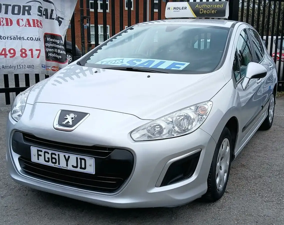 2011-peugeot-308-16td-access-16hdi-92bhp-fap-big-10