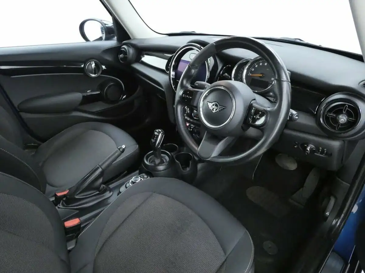 2021-mini-cooper-15-cooper-classic-hatchback-5d-auto-big-7