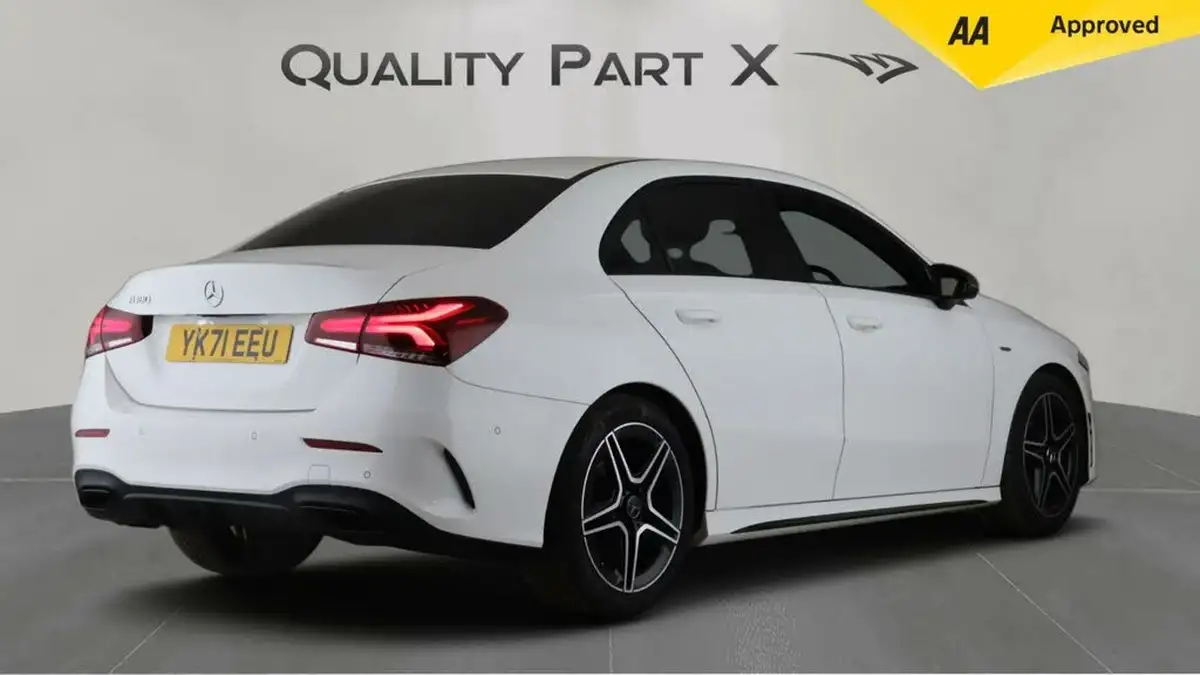 2021-mercedes-benz-a-class-13-a180-amg-line-executive-edition-saloon-4d-7g-dct-big-6