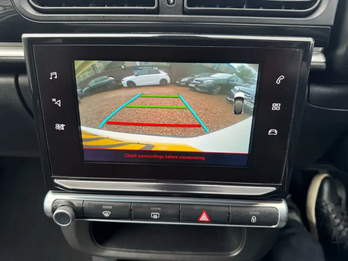 2017-citroen-c3-12-puretech-flair-82ps-big-47