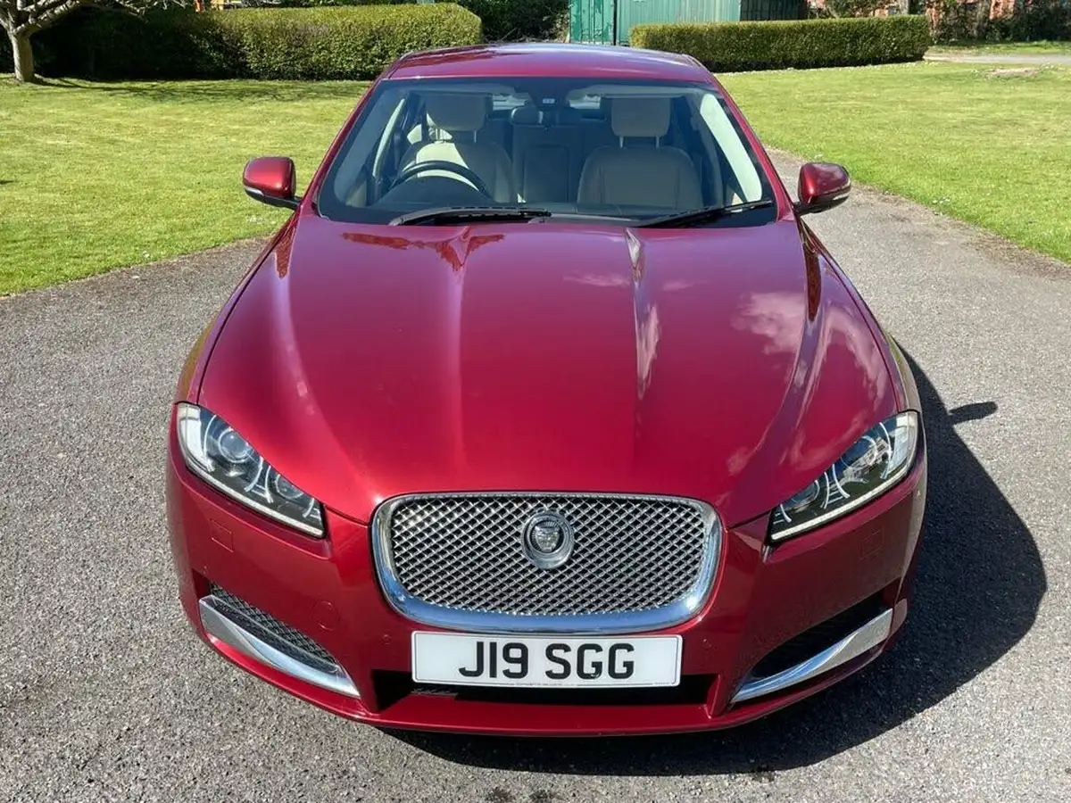 2013-jaguar-xf-22td-luxury-200ps-ss-saloon-4d-auto-big-12
