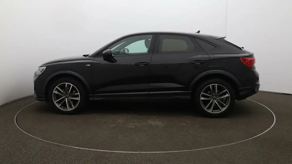 2022-audi-q3-15-35-tfsi-black-edition-cod-sportback-s-tronic-big-58