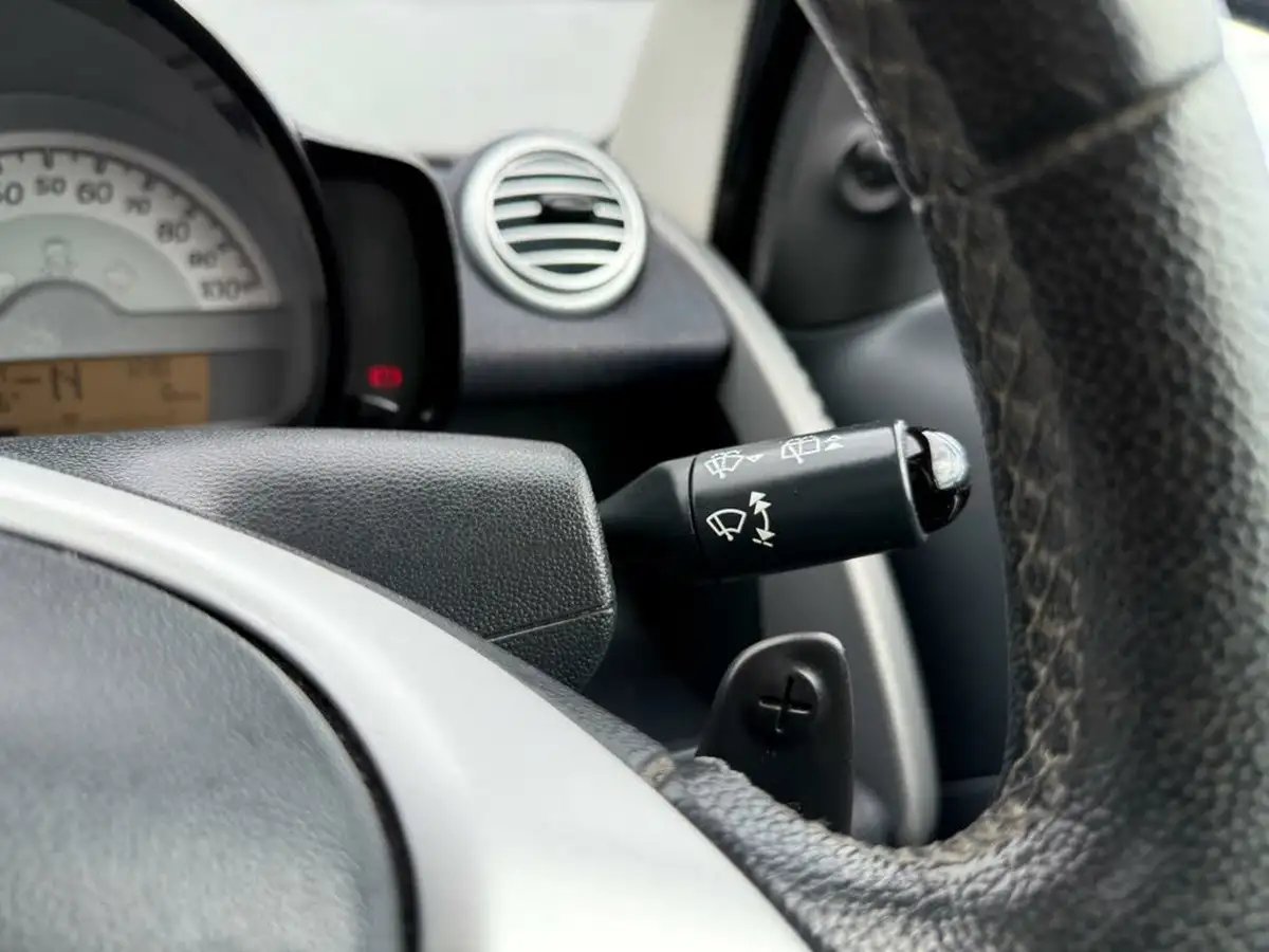 2014-smart-fortwo-10-pulse-83bhp-coupe-big-36