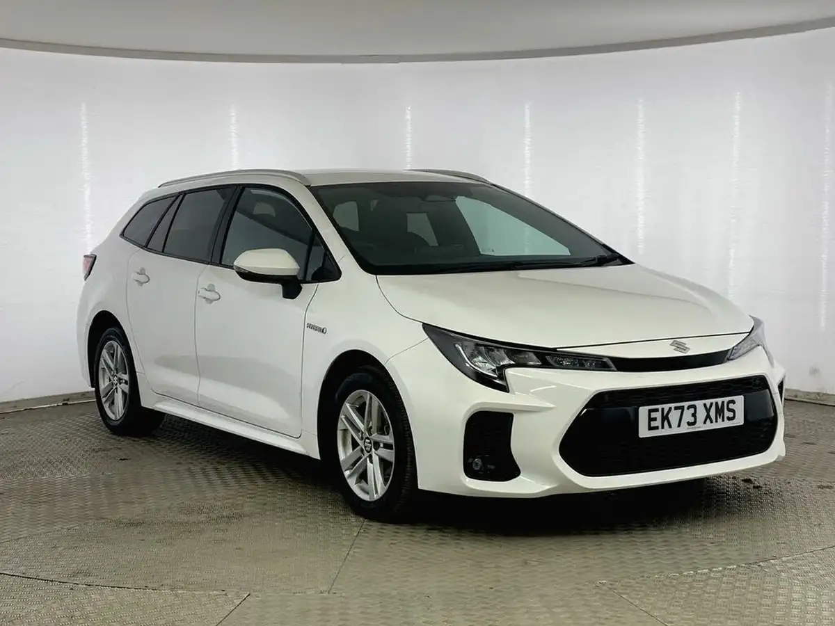 2023-suzuki-swace-18-motion-big-0