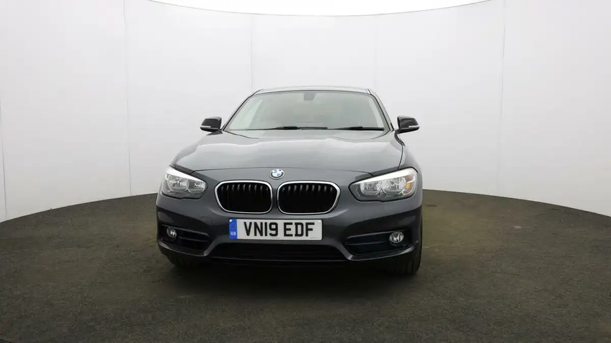 2018-bmw-1-series-15-118i-sport-3d-big-32