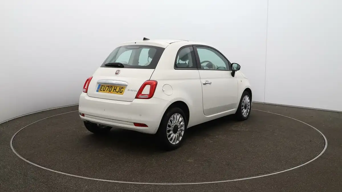 2020-fiat-500-10-lounge-big-7