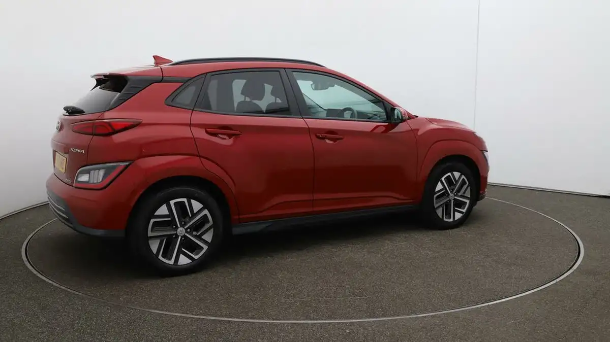 2021-hyundai-kona-e-ultimate-big-45