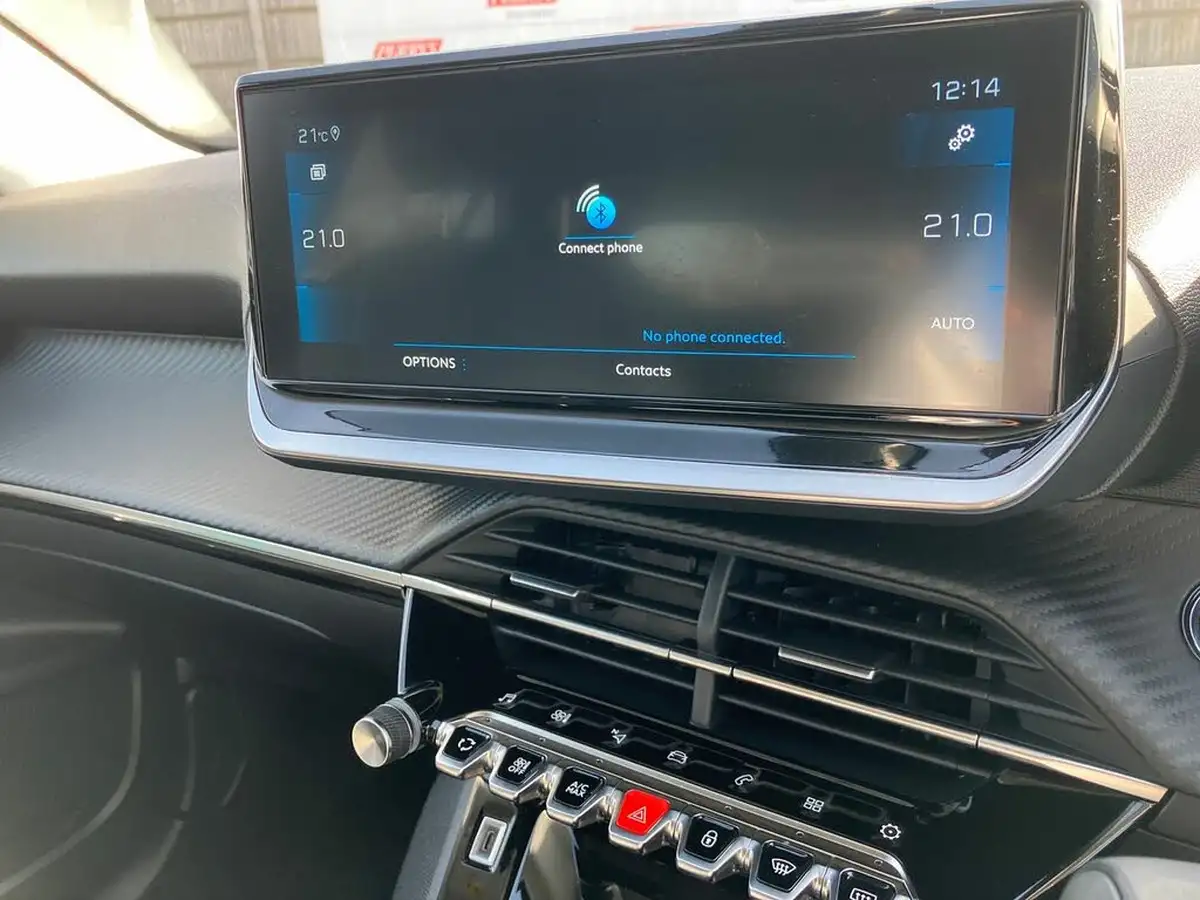 2022-peugeot-2008-suv-12-puretech-allure-premium-100bhp-big-40