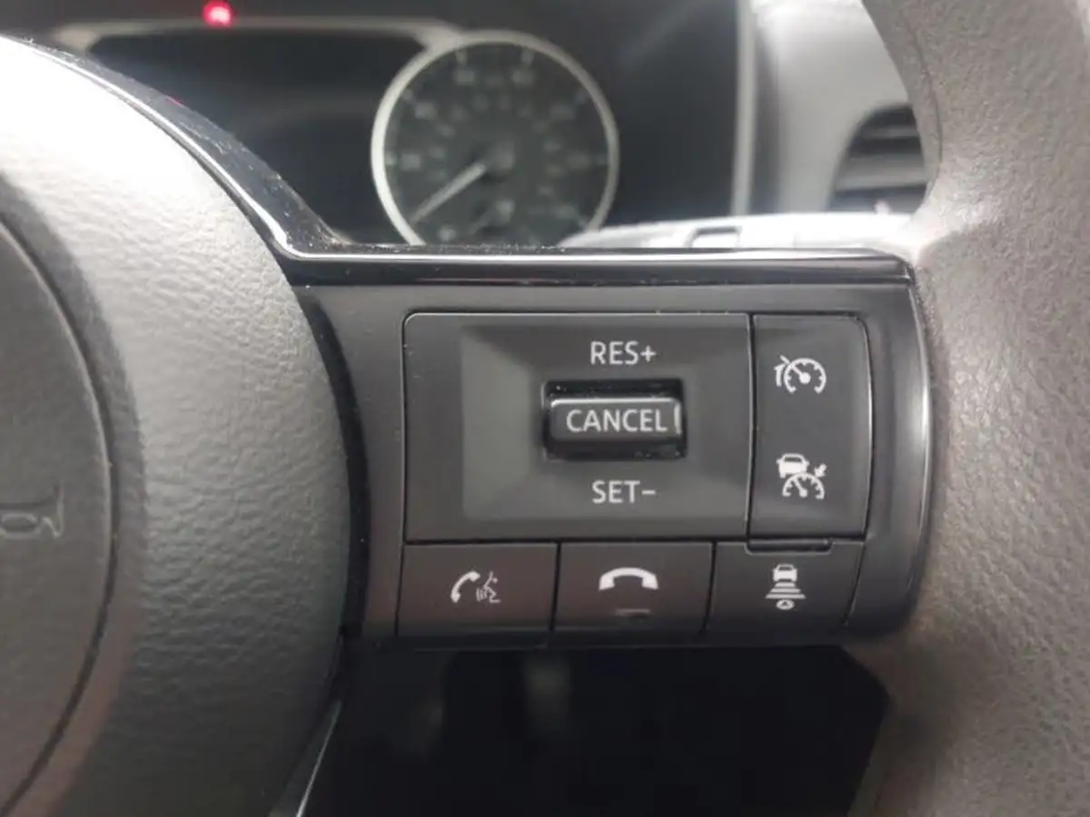 2021-nissan-qashqai-13-dig-t-visia-big-14