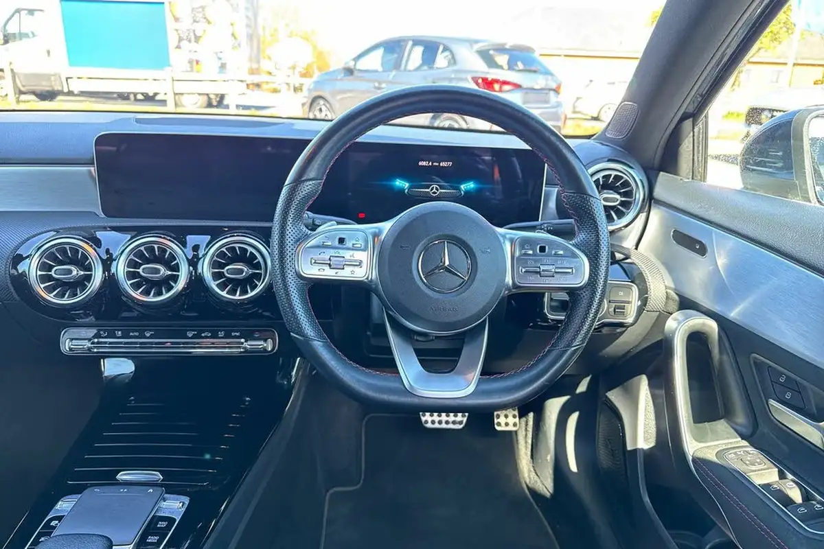 2019-mercedes-benz-a-class-20d-a200d-amg-line-premium-hatchback-5d-big-23