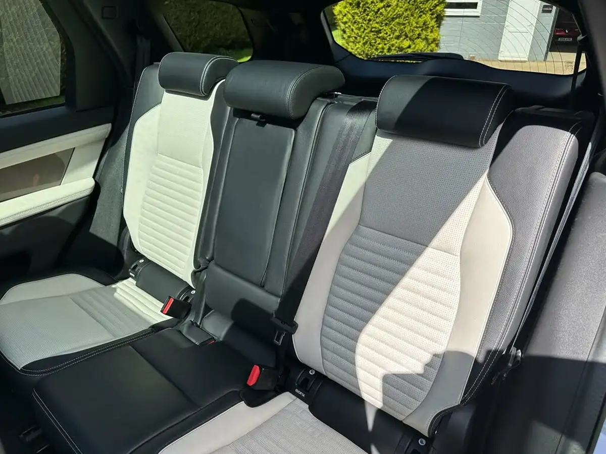 2020-land-rover-discovery-sport-20-d180-r-dynamic-se-big-27