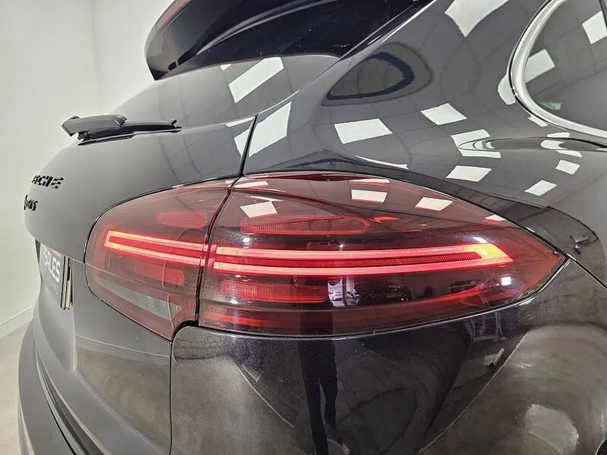 2015-porsche-cayenne-36-gts-big-42