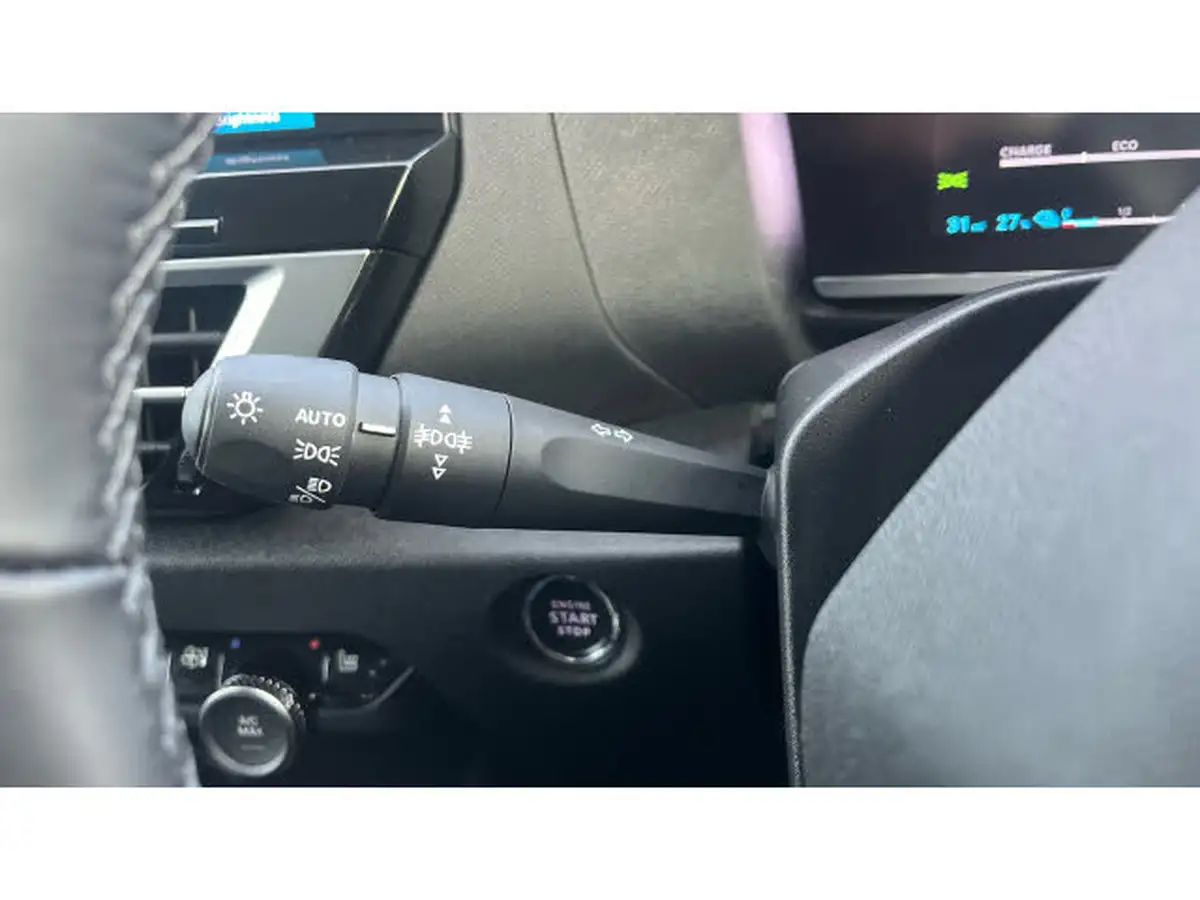 2024-citroen-c4-e-e-series-156ps-54kwh-big-31