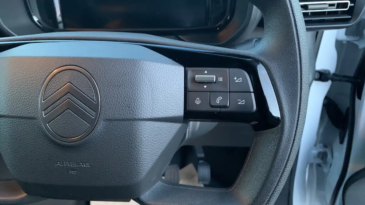 2024-citroen-berlingo-15-bluehdi-m-enterprise-100pseu6e-big-23