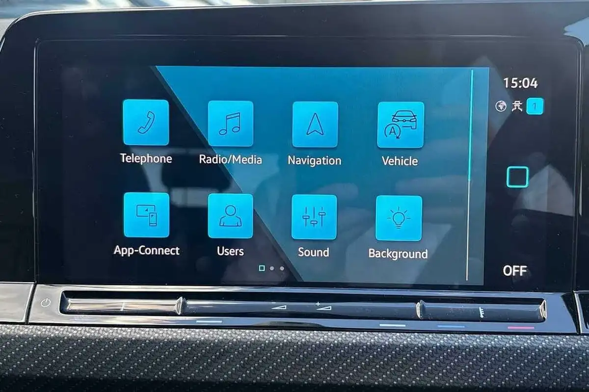 2023-volkswagen-golf-15-etsi-r-line-hatchback-big-11