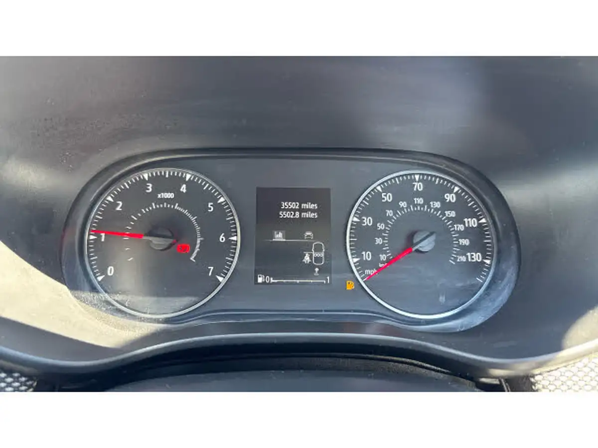 2022-dacia-sandero-stepway-10-tce-comfort-90bhp-big-17