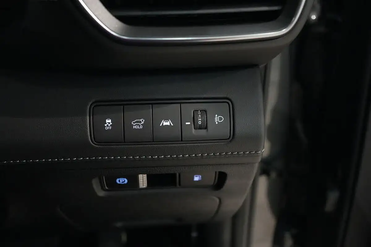 2022-hyundai-santa-fe-16-t-gdi-ultimate-265ps-4wd-phev-big-32