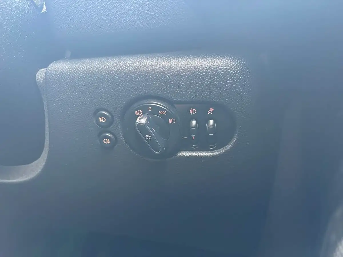 2018-mini-cooper-15-cooper-series-ii-ss-hatchback-3d-big-31