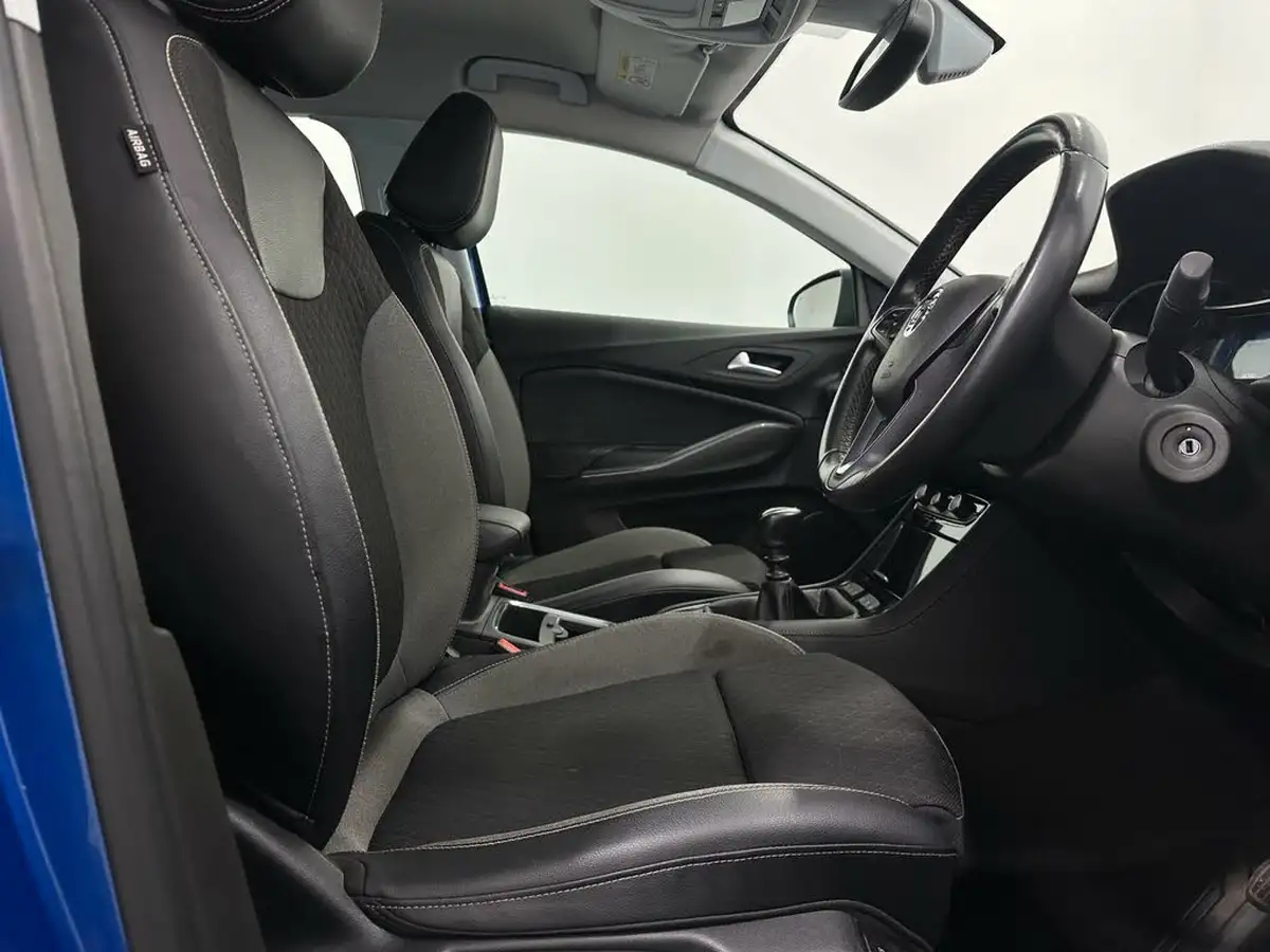 2019-vauxhall-grandland-x-12-sport-nav-big-29